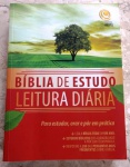 Bíblia de Estudo - Leitura Diária  - 1478 págs - No estado (Jub)
