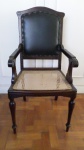Cadeira em palhinha e couro, madeira nobre. Fez parte do mobiliário do Dr. Laudelino Freire.