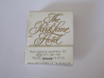 FILUMENIA - ANTIGA CAIXA DE FÓSFOROS DE BOLSO " THE PARK JANE HOTEL " CONTEM OS PALITOS