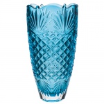 BOHEMIA - Vaso floreira tcheco estilo Luiz XVI, em cristal ecológico azul celeste, lapidado e bizotado em palmas e carreaux, selado, med. 13 x 25cm.