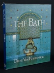 LIVRO - "THE BATH" - VON FURSTENBERG, DIANE, 1993, New York, Random House, 160p., ilustrado, grande formato, encadernado c/ sobrecapa.