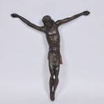 Cristo crucificado, excepcional imagem sacra, estilo barroco em madeira nobre esculpida. med: 58cm