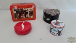 Lote 4 Latas Diversas. Medidas: menor 4cm de altura maior 15cm de altura