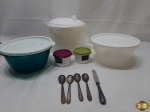 Lote composto de secador de folhas, colheres de sorvete, potes, etc. Medindo o secador de folhas 17cm de altura.
