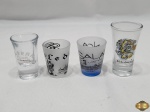 Lote composto de 4 copos de shot, aperitivo em vidro para colecionador.