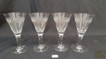 4 Taças  Vinho tinto Fino Cristal Hering Lapidação Folhas.  Medidas:17,5 altura x 9 diametro