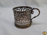 Suporte para copo em prata 90 Halphen vazada. Medindo 8,5cm de diâmetro x 8cm de altura.