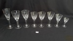 Lote 8 Taças Em Cristal Lapidação Dedão sendo 1 Champanheira 20 altura x 6,5 diametro , 2 Vinho Tinto 17,5 altura x 7,5 diametro , 3 Vinho Branco 16 altura x 7,5 diametro , 1 Aperitivo 13,5 altura x 6,5 diametro e 1 licor 10 altura x 4,5 diametro . 1 apresenta pequeno bicado na Borda.