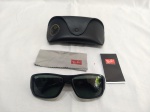 Óculos original Ray Ban, modelo italiano, no estojo original, com flanela e certificado.