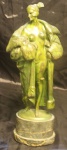 BRUNO ZACH - Escultura em bronze Austríaco com base em mármore, representando dama com sobretudo, medindo 44,5 cm de altura total.