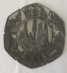 Antigo medalhão em metal -  Diâmetro: 22 cm
