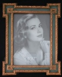 Porta retrato rustico em resina de alta qualidade Medidas 19x23 cm