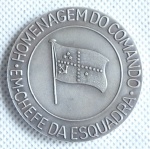 Medalha Anverso ao centro em relevo Bandeira da Esquadra Militar com inscrições nas bordas " Em Homenagem do Comando Chefe da esquadra" - Verso - Ao centro Brasão da esquadra em Relevo com a inscrição na borda inferior 'Esquadra". Diam. 50mm - 65g