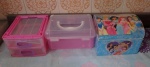 Lote com 3 portas objetos caixa azul 16x14x12  Caixa  rosa gaveta 9 x 12 x 15  Caixa rosa tampa 9 x 13 x 17cm