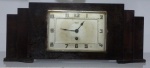 HALLER - GERMANY - Relógio de mesa Antigo de coleção em formato quadrangular no estilo Art Decó de manufatura alemã Haller. Medindo 19cm de altura por 46 de largura e 9 cm de profundidade. Necessita Revisão na máquina - No estado.