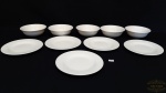5 cumbucas e 5 pratos de sobremesa em vidro opalinado branco.Medidas: cumbuca 6cm altura 16cm diâmetro , prato ,19 diâmetro. 10 peças total