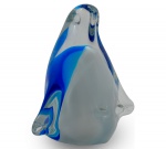 Escultura em Murano na Figura de Pinguim Nas Cores Branco/Azul - Medida: 9 X 8,5 X 5 Cm.