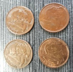 Lote de moedas de 5 centavos de Real com anomalia excesso de metal (cunho rachado), contendo 5 moedas dos anos de 2004, 2011 e 2013.