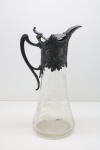 WMF - Belissíma jarra (Clarent Jung), delicado cristal lapidado com lindas flores, bocal e alça em pewter. Art Nouveau, circa de 1900. Alt. 33 cm.