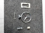 Mercedes Benz - emblema de capot dos automóveis - anos 50/60 - com todas as pecas para instalação -  Comprado à época - para reposição - pois esse enfeite era extremamente furtado - altura 9 cm - diâmetro 7cm