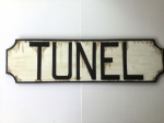 MILITARIA - Reprodução de placa TUNEL usada na estação da Mantiqueira em 1932. Peça única! 50x14 cm em madeira.