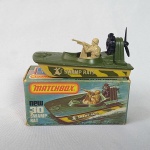 Brinquedo antigo - Matchbox 30 Swamp Rat - Lancha militar - Fabricado na Inglaterra, consta data 1976. as rodas giram livres. 