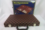 Maravilhoso jogo de GAMÃO na maleta original - BACKGAMMON DE LUXE.