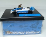 Michel Vaillant  F1 1982 Turbo - na embalagem  miniatura muito bem conservada  tampa acrílicacom riscos e rachada.