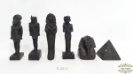 Coleção 6 Peças Figuras Egipcias em Resina . Medidas: Maior 12 altura x 4 largura , Menor 6 altura x 5,5 Largura