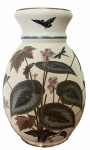 Villeroy & boch - Lindo vaso em porcelana da cidade de Dresden, na Alemanha. Decoração dragonfly. Final séc XIX, inicio séc. XX. Med.: 38 cm de altura