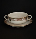 LIMOGES - Lindo consomé de coleção em fina porcelana francesa Limoges, início do século XX. Med: 12 cm
