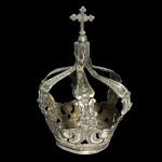 Coroa em prata baida, repuxada e cinzelada, Brasil, Séc XVIII/XIX. 15 cm altura.
