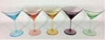 V. Nanson & C. Conjunto com cinco taças em cristal Italiano, em cores variadas. Assinado. 13 cm de altura.