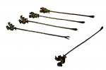 5 delicados pagadores de petisco em metal com desenhos nas extremidades, medindo: 9,5 cm comp.