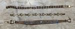 Conjunto de  3 antigas pulseiras 1 com representação de tesouras intercaladas com pedra. E demais com pedras incrustadas .Medem: 15 cm  , 15 cm e 17 cm