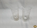 2 copos longos em cristal lapidado com parreiras. Medindo 14,5cm de altura