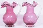 Par de Vasos em vidro Veneziano, na cor vermelha altura 21 cm.