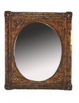Espelho oval, 64x53cm, moldura retangular, 85,5x73,9cm, base em madeira, ornatos de gesso em relevo, patinada em dourado; bem conservado.