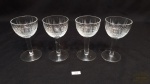 4 Taças de vinho do porto em cristal ricamente lapidado ,  ponta de diamantel. Medidas: 11 cm de altura, 6 cm de diametro.