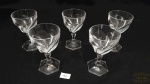 5 taças vinho Branco em cristal. Medida 12,5 cm altura ,7 cm de diametro