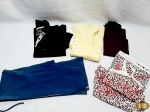 Lote de Roupas Femininas. Composto por 3 blusas, 1 pijama e 1 calça. Peças em ótimo estado de conservação. Tam: M.