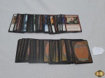 Lote de 100 cartas sortidas das coleções mais recentes do jogo Magic, não acompanha terreno básico, acompanha 1 carta rara, ótimo para iniciantes que querem começar a montar a sua coleção.