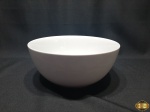 Lindo bowl, fruteira, saladeira, centro de mesa em porcelana Vista Alegre. Medindo 24,5cm de diâmetro x 11cm de altura.