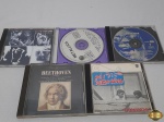 Lote de 5 CD's Originais. Composto por títulos nacionais e internacionais tais como: The Rolling Stones, Caetano Veloso, etc.