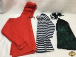 Lote de roupas feminina. Composto por 2 blusas e 1 casaco   , peças em ótimo estado de conservação. Blusa Listrada TAM: P, Blusa Preta TAM: P e casaco vermelho TAM: M