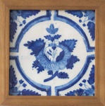 Azulejo holandês do século XVIII/XIX, reproduzido no livro Azulejos da Bahia, autoria Udo Knoff, prancha 6 n.2, medida 13 x 13cm.