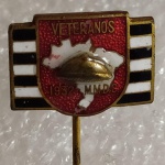 Antigo PIN com a Bandeira de São Paulo e Capacete em relêvo de Veterano da Revolução Constitucionalista de 32.