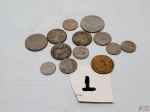 Lote composto de 13 moedas diversas para colecionador.
