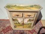 Lindo Buffet barroco pintado a mão com figuras de paisagem  em madeira nobre todo maciço, composto de 2 gavetas, 2 portas e 1 prateleira Ótimo estado. Medidas :100 cm de altura, 120 cm de comprimento, 52 cm de profundidade. ( Retirada das peças em pPetrópolis-Correas )
