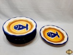 Jogo de 9 pratos de mesa em porcelana Luis Salvador com pintura de peixe. Medindo 27cm de diâmetro.